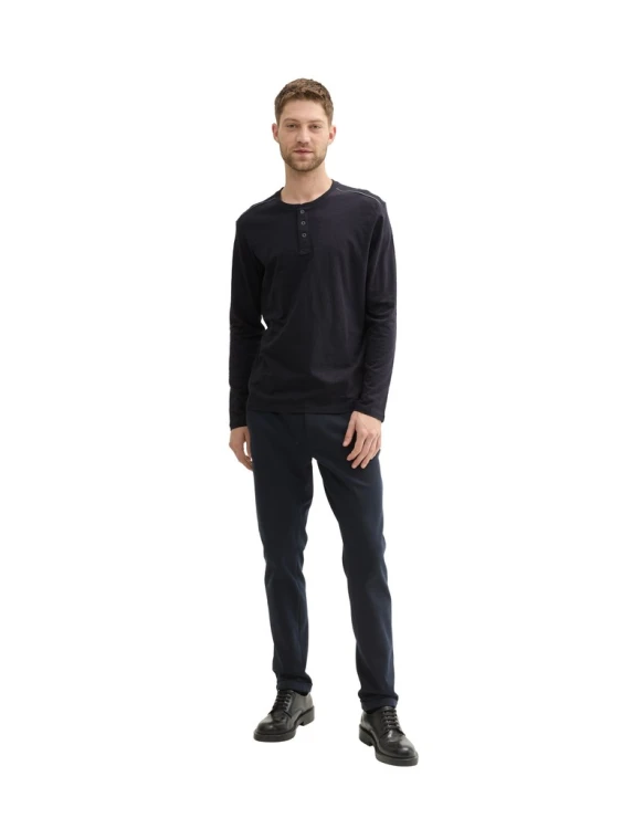 Koszulka z długim rękawem męska czarna Tom Tailor Long-sleeved cotton Henley - ujęcie całego modela