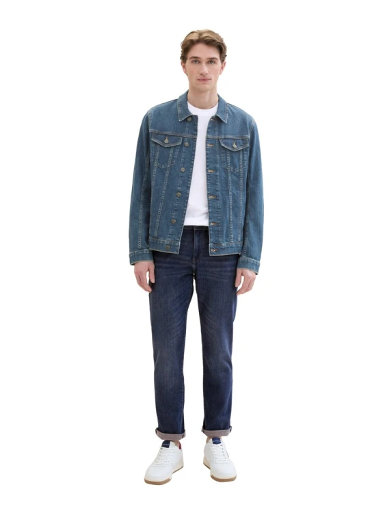 Jeansy męskie niebieskie Tom Tailor Josh Ultra Light Denim - widok z przodu na całym modelu ubranego w kurtkę