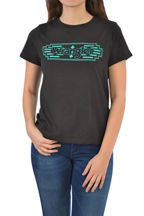 wrangler-ss-graphic-tee-faded-black-W7Z4EVXV6-czarny-t-shirt-damski-nadruk_1.JPG