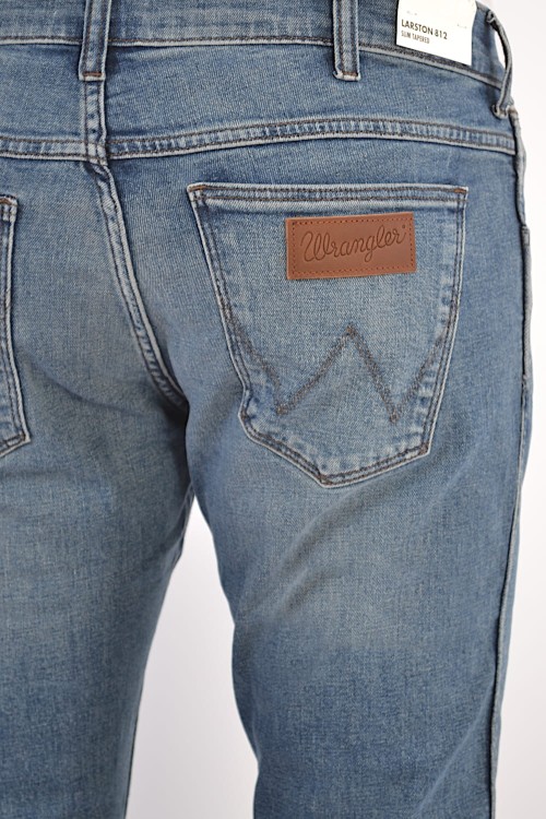 wrangler-larston-812-slim tapered-blue-fever-W18SQ892R_4.JPG