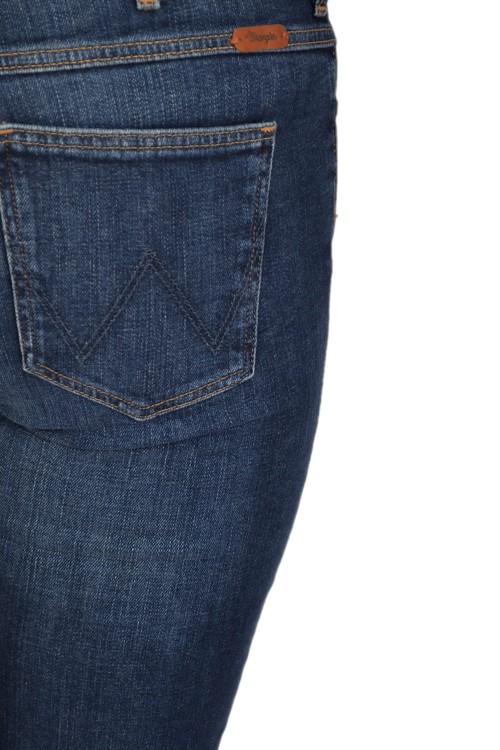 wrangler-bootcut-wonder-blue-3.JPG
