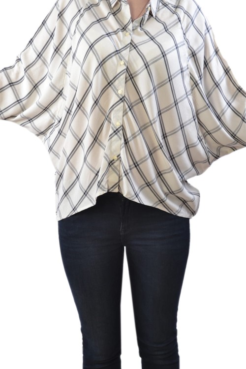 Wrangler Loose Shirt Ivory koszula damska cienka luźna - widok z przodu