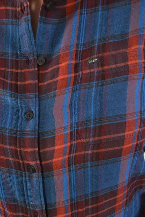 Lee One Pocket Shirt Rust koszula damska w kratę - zbliżenie na materiał