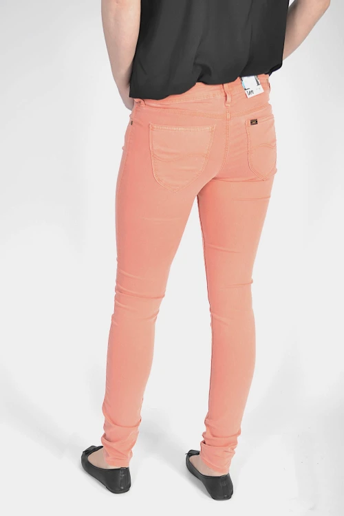 Lee Toxey Super Skinny Apricot rurki damskie spodnie cienkie biodrówki - widok z tyłu