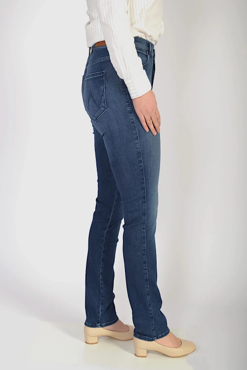 Wrangler Slim High Rise Soft Cloud jeansy damskie z wysokim stanem - widok z boku