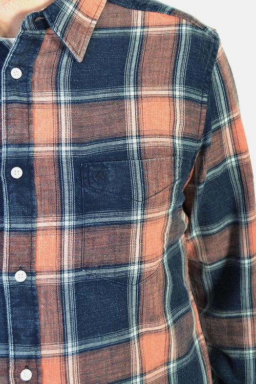 Wrangler 1pkt Shirt Glow Orange koszula męska w kratę slim - zbliżenie na materiał