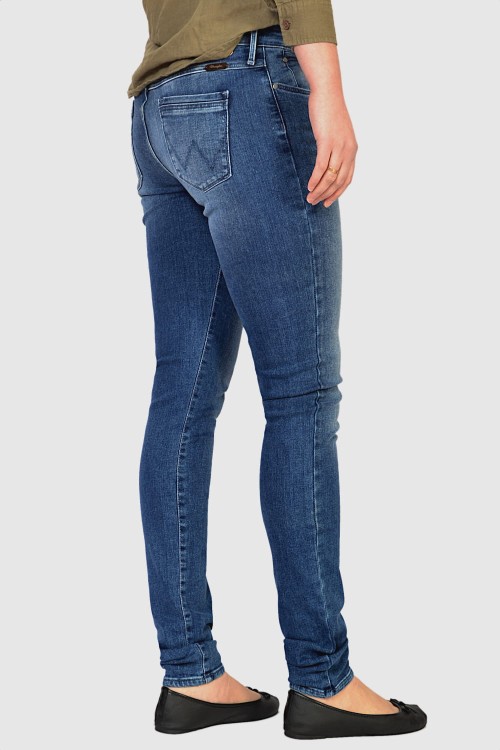 jeansy-damskie-wrangler-corynn-greatest-blue_3.JPG