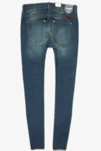 Wrangler Corynn Reveries jeansy damskie rurki - widok z tyłu