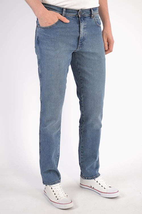wrangler-texas-blue-sky_1.JPG
