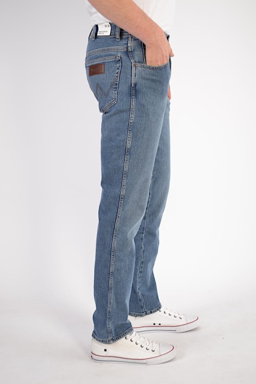 wrangler-texas-blue-sky_2.JPG