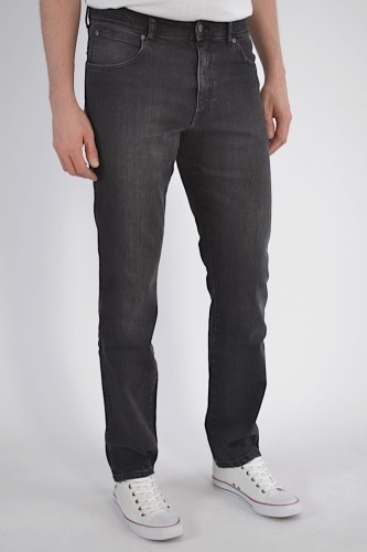 wrangler-texas-slim-cash-black_1.JPG