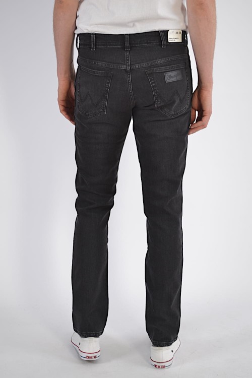 wrangler-texas-slim-cash-black_3.JPG
