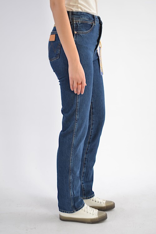 klasyczne-damskie-jeansy-wrangler-retro-boyfriend_3.JPG