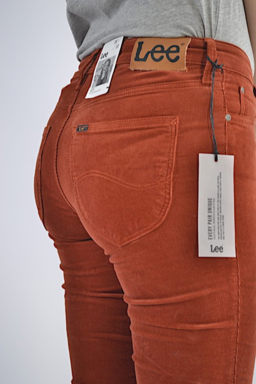 sztruksy-damskie-lee-elly-picante_3.JPG