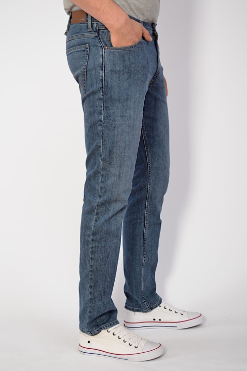 wrangler-slim-mid-stone-jeansy-męskie-slimy-niebieskie_3.JPG
