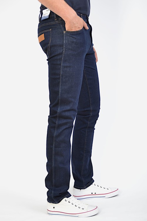 wrangler-larston-slim-day-drifter-granatowe-jeansy-męskie_2.JPG