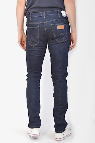 wrangler-larston-slim-day-drifter-granatowe-jeansy-męskie_3.JPG
