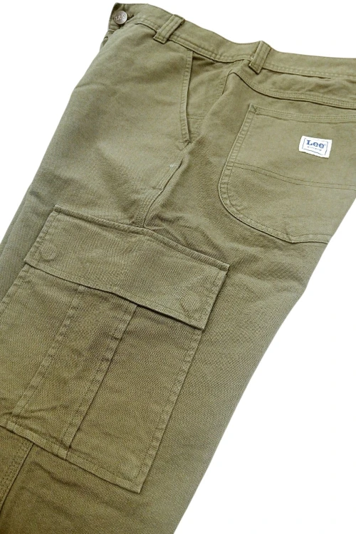 Lee Cargo Pant Relaxed Olive Green bojówki zielone męskie - kieszeń boczna