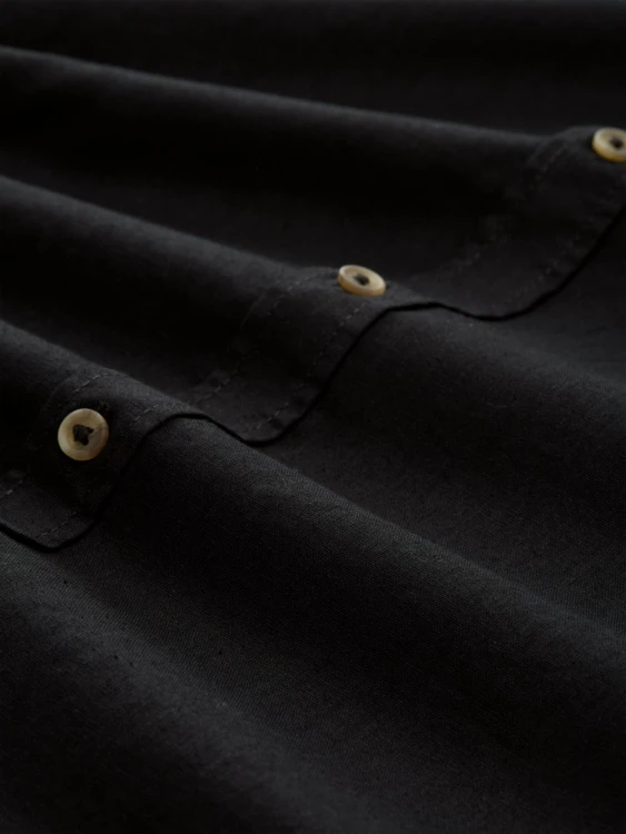 Czarna koszula męska na stójce bawełniano-lniana Tom Tailor Regular Cotton Linen Shirt - zbliżenie na materiał