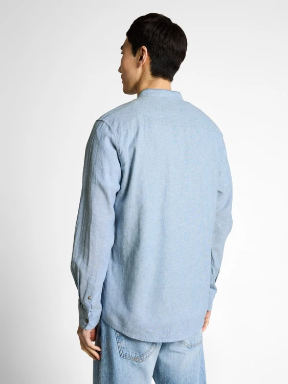 Niebieska koszula męska na stójce bawełniano-lniana Tom Tailor Regular Cotton Linen Shirt - widok z tyłu